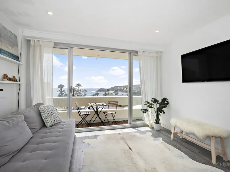 Sparkling Ocean Vista