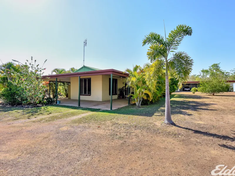 2BED, 1BATH & 2 X LARGE LOCKABLE SHEDS