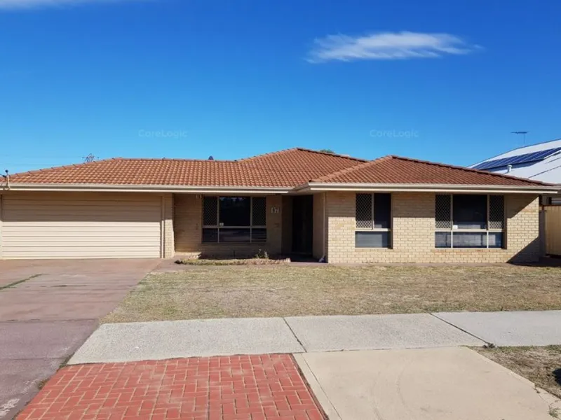 Location Location Location - Family Home in Willetton