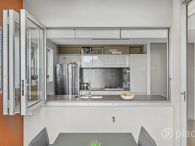 BLUE-CHIP LOCATION, SOLID GOLD OPPORTUNITY!