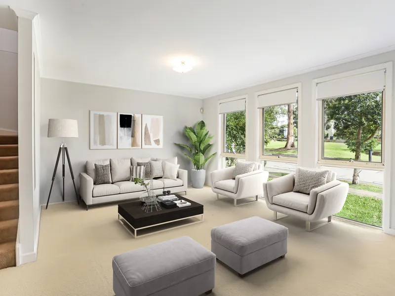 3 Bedroom house located in the heart of Newington!!