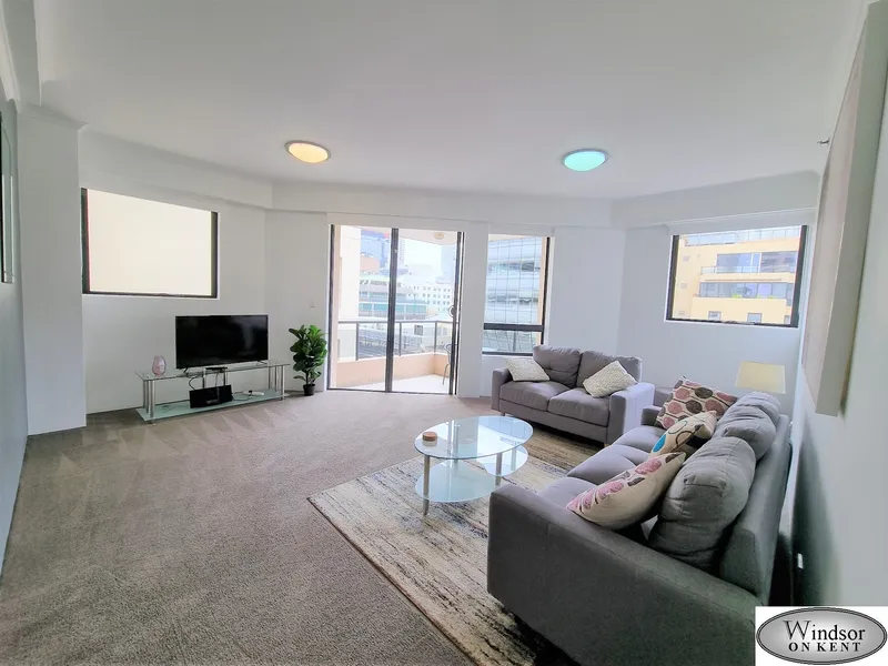 Fully Furnished 2 Bedroom Apartment with City View & Car Space in Sydney CBD