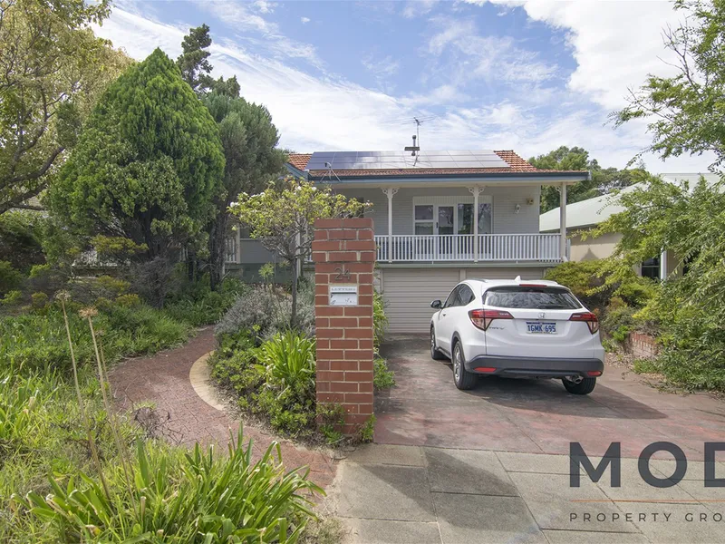 CHARMING 3 X 1HOME PLUS STUDY/SLEEPOUT IN FANTASTIC LOCATION
