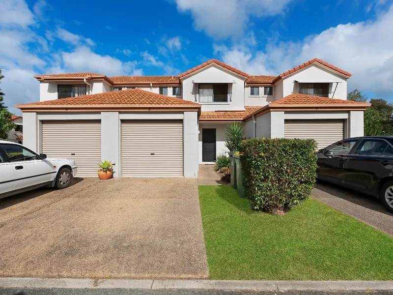 Great Location Townhouse in Coomera, Must Sell!
