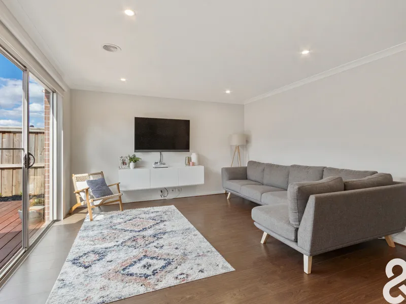 Modern family home, convenient Location & comfortable lifestyle!!!