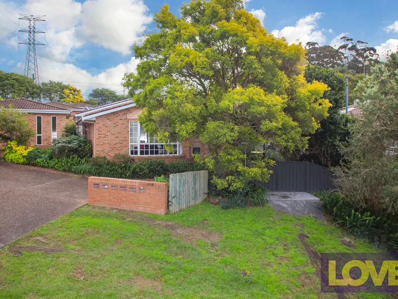 Immaculate Modern Villa in Blue Ribbon Position