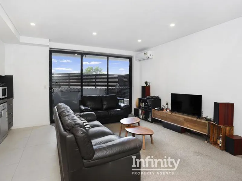 Stylish Apartment Complex in a Convenient Locale