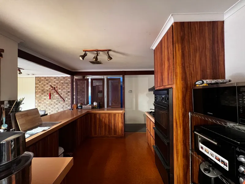 Convenient and comfortable Living in Kurralta Park - 11 Daly Street