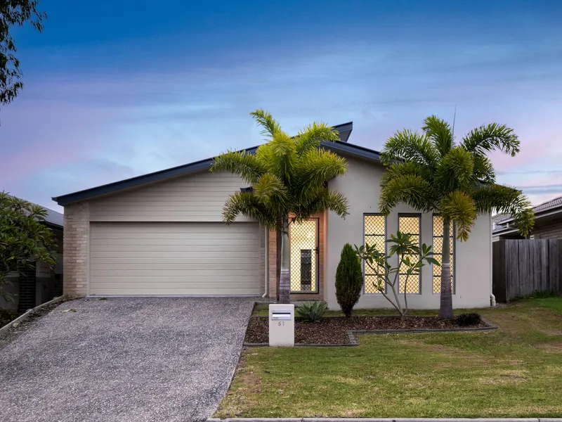 Family Home - Walking Distance To Everything!