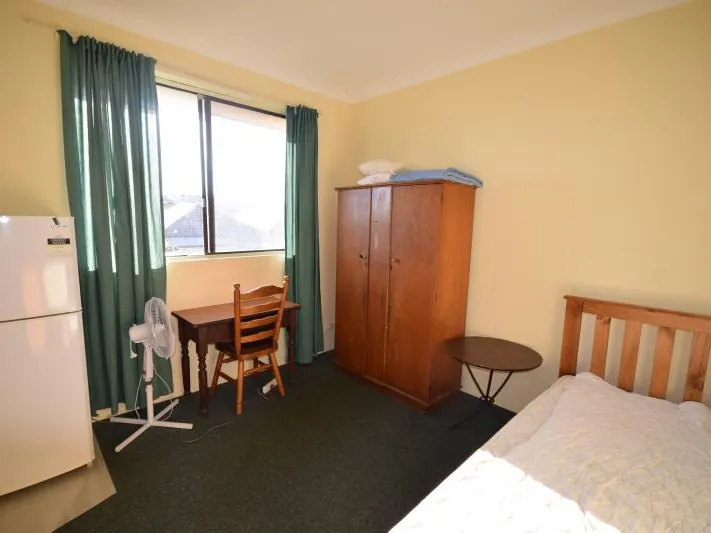 ROOM TO LET - $210pw