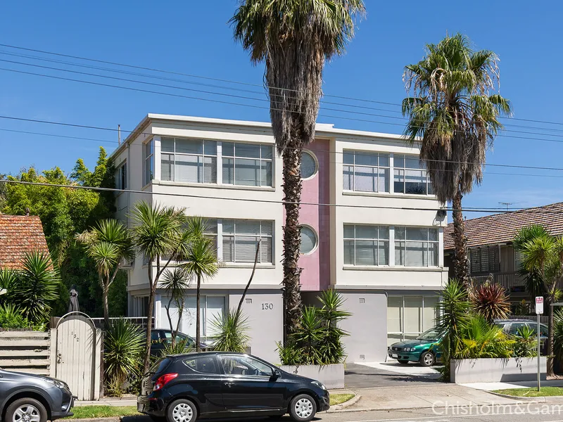 Fabulous and Funky in Renovated Chic