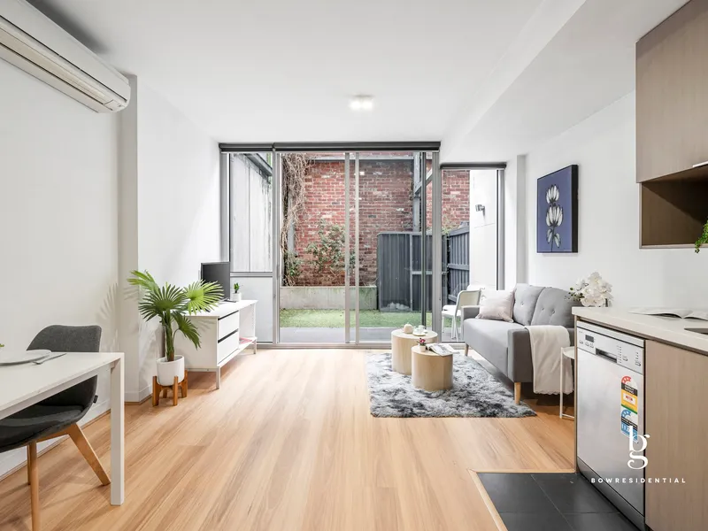 Chic Inner City Apartment In Convenient Locale