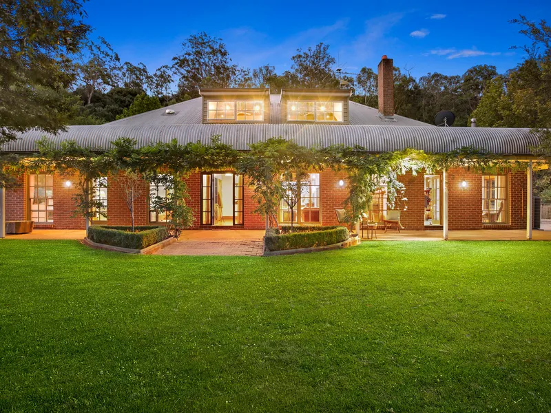 Wonderfully private oasis with picturesque valley views on 25 Acres