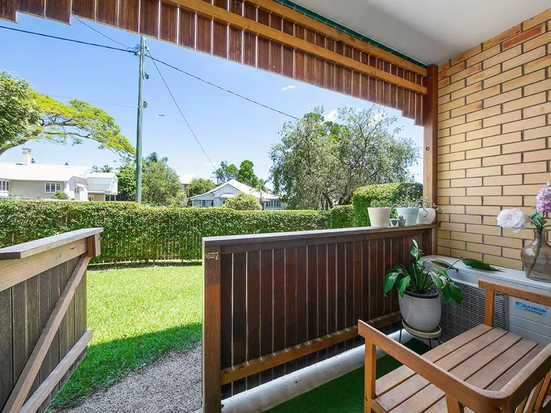 Ground Floor, No Stairs, EJ School Catchment!