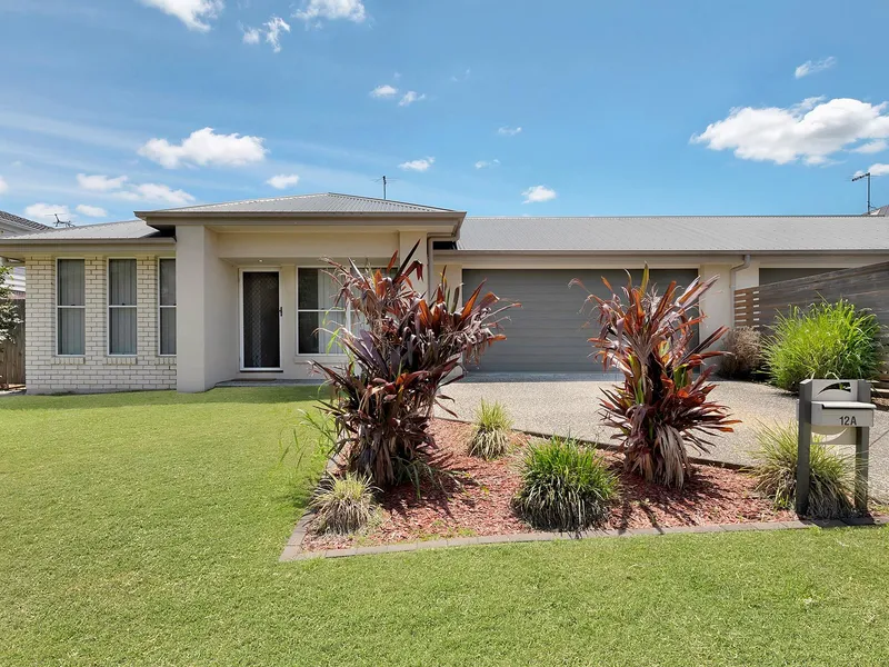 Great location! Low Maintenance!