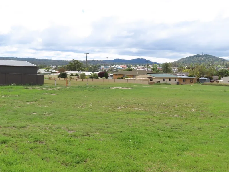 BEAUTIFUL BIG VACANT BLOCK
