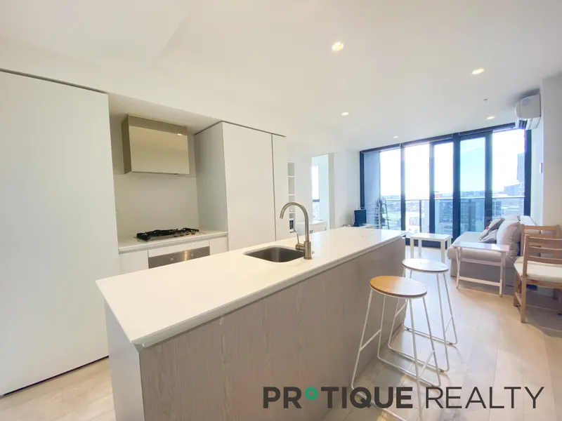 CBD EQ Tower Furnished 2B1B | Melbourne Central & Queen Victoria Market