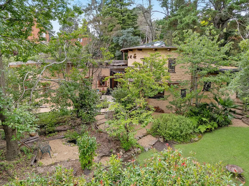 Exceptional design and ideal Location