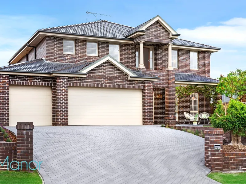 Luxury Family Living on the High Side