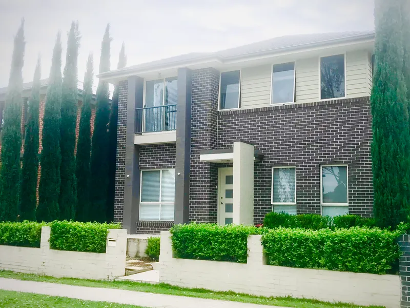 Lifestyle & Location!!!