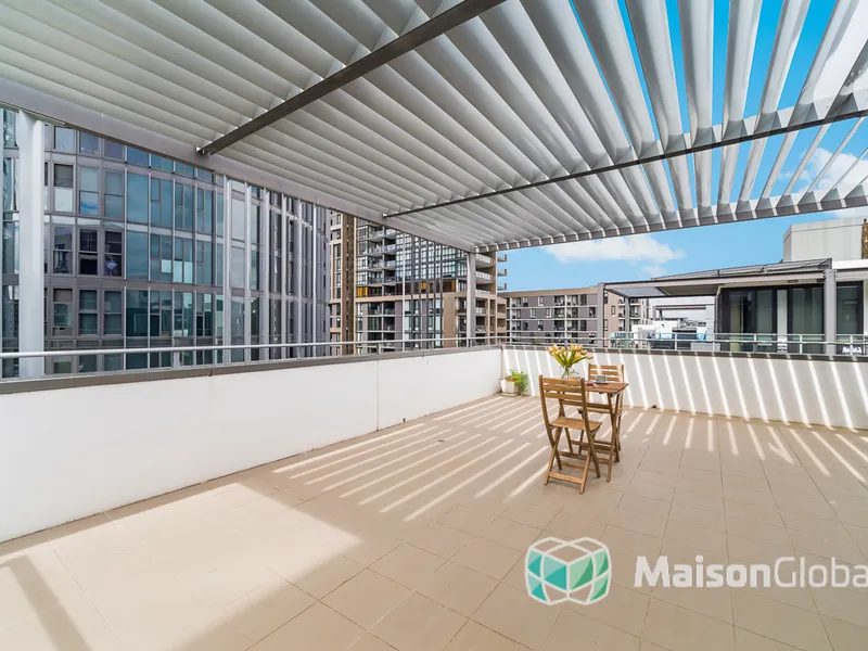 Rooftop terrace apartment
