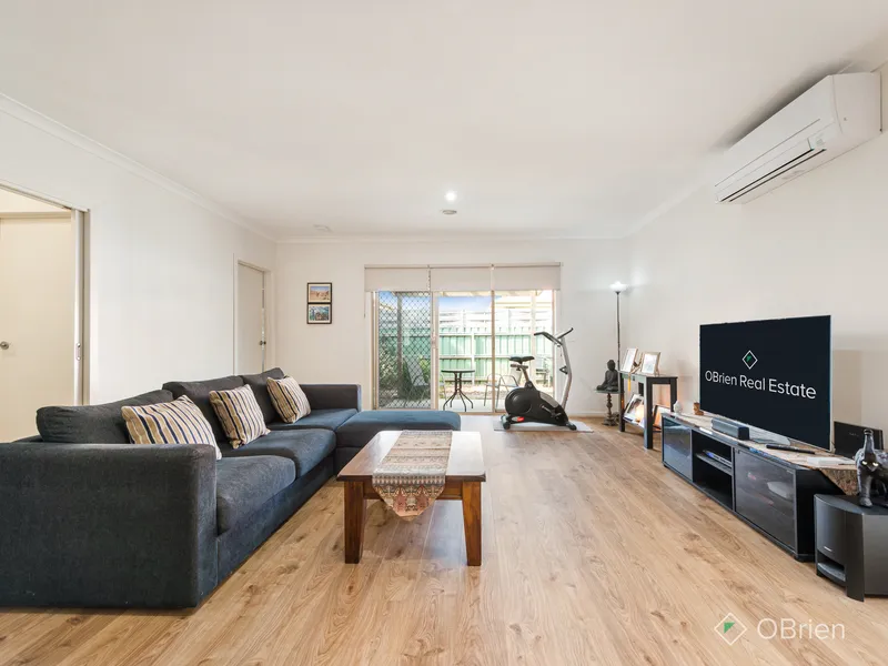 3 bedroom modern living 