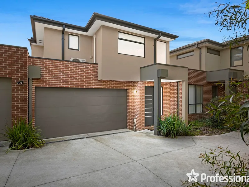 BOASTING EASY LUXURIOUS STYLE WITHIN WALK OF ALL