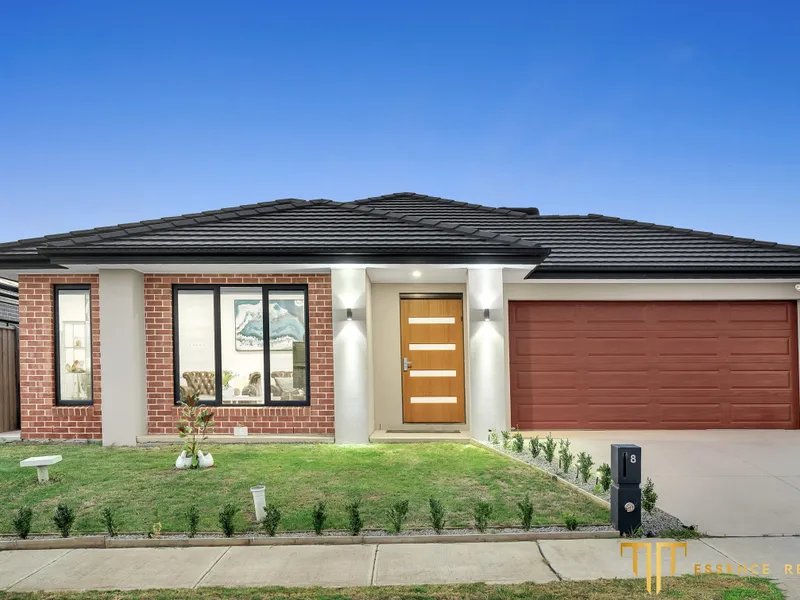 family home with extra living, theatre & 2 master rooms