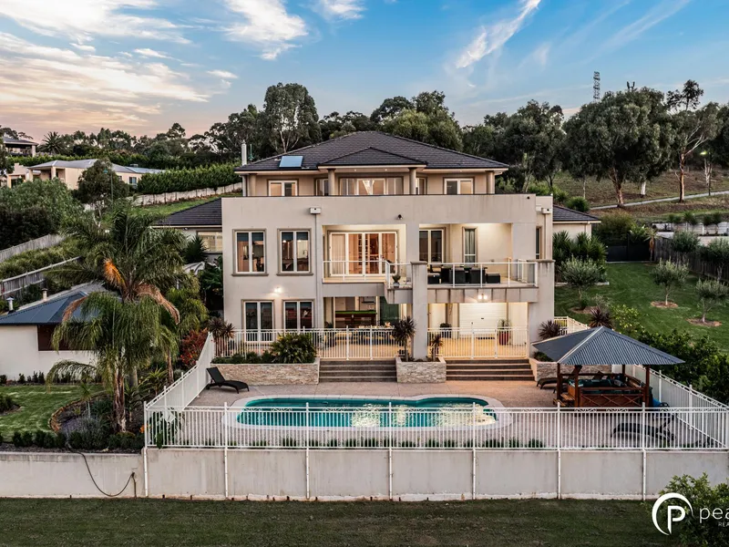 Exquisite High Side Living