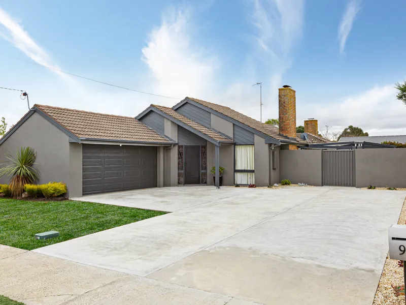 Newly Renovated Family Home in the Alfredton Hub
