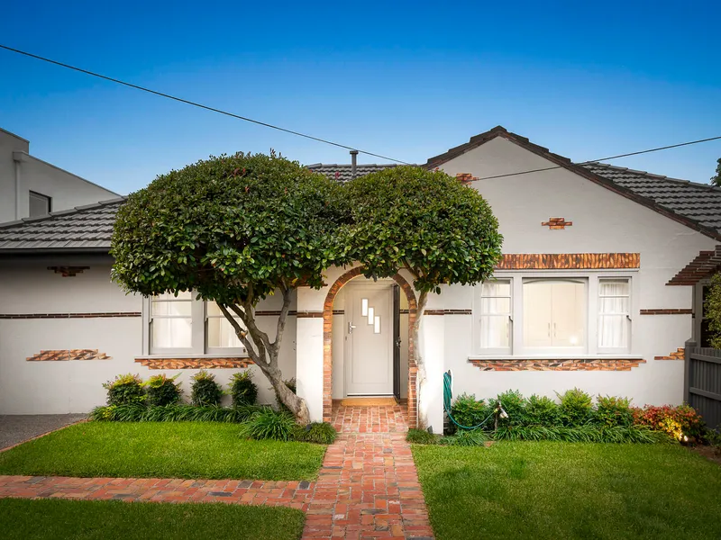 Period charm meets modern style and great convenience