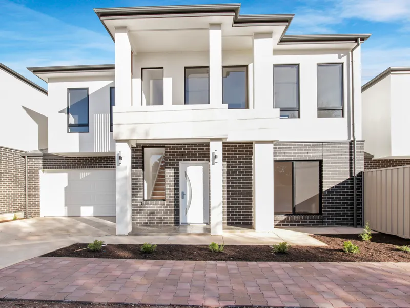 Stunning Modern Four Bedroom Home (No Pets)