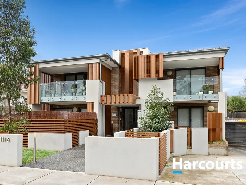 Perfect for 1 or 2 - With Everything At Your Door