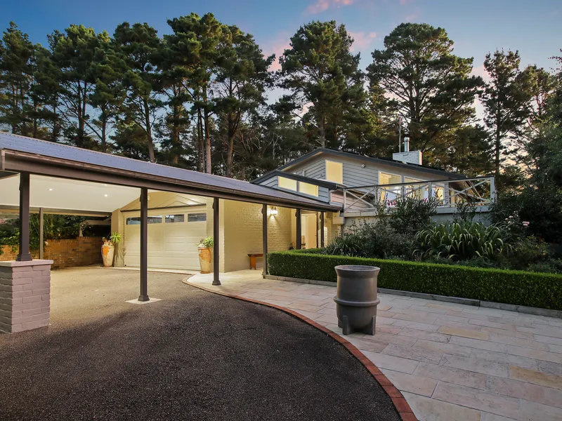 Sophisticated Entertainer's Haven in a Premium Lifestyle Enclave