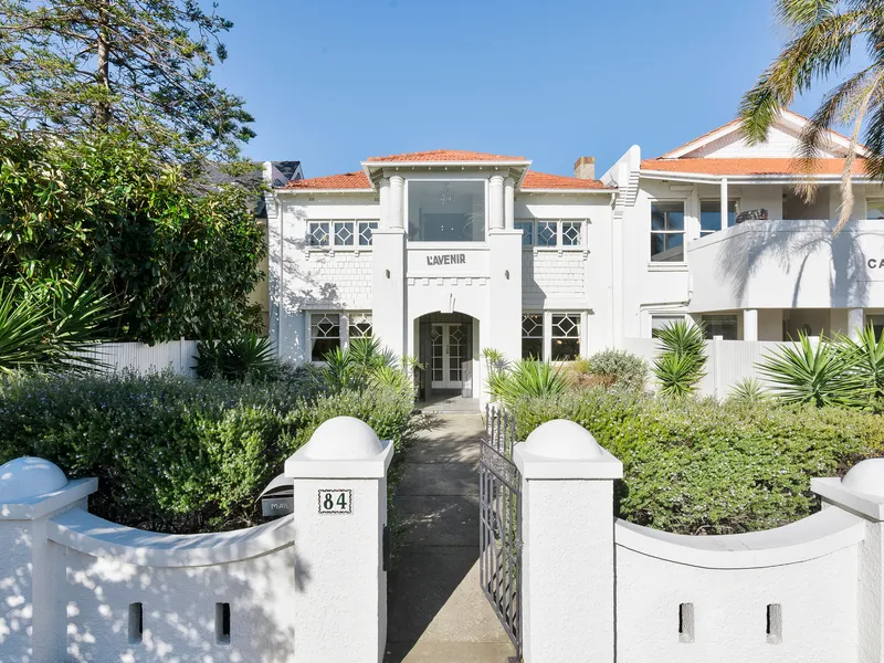 L’Avenir. A truly impressive residence