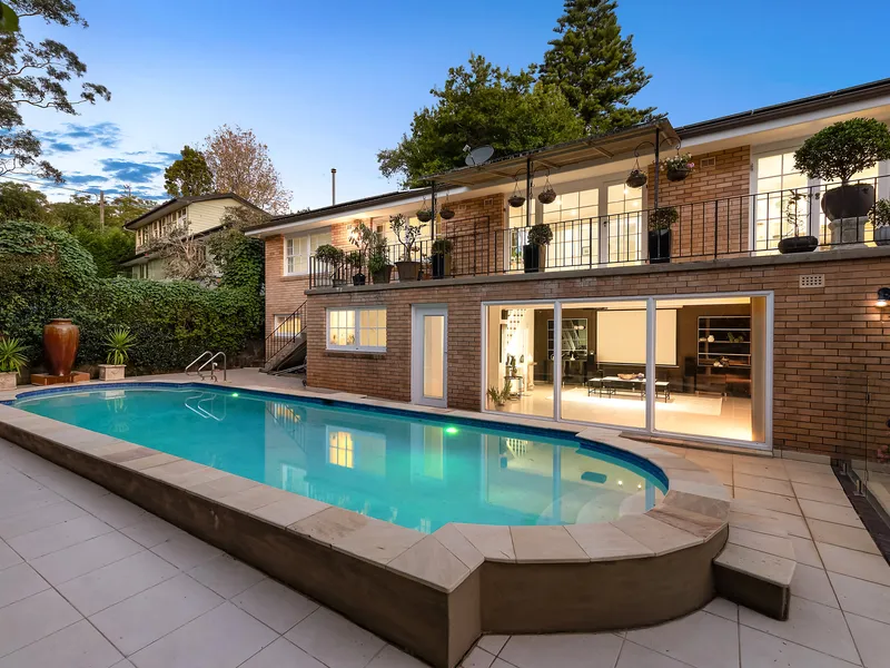 Immediate appeal in a privileged setting