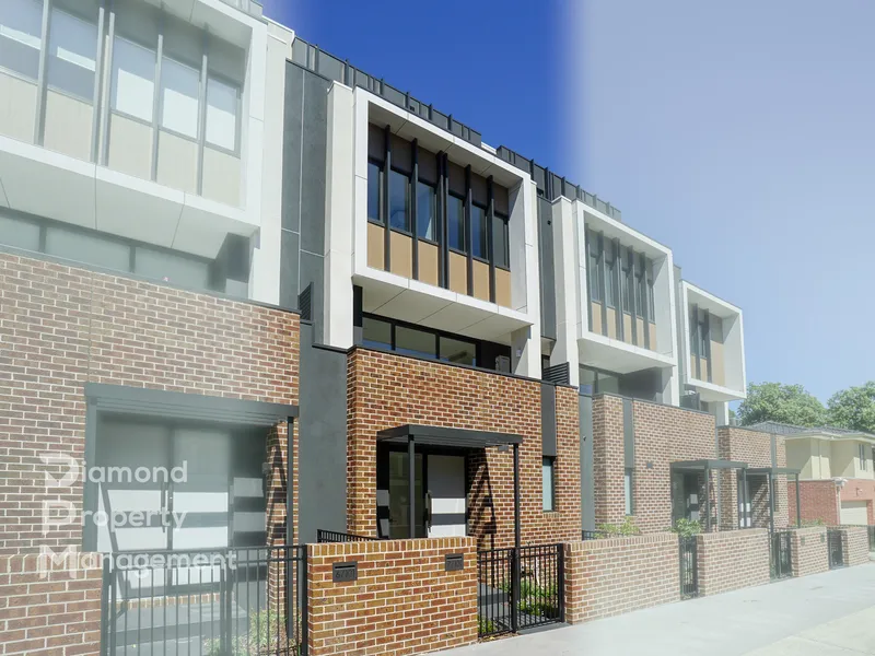 Brand New Owner-occupied Standard Townhome At Box Hill’s Prime Location