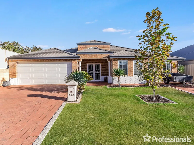 SIMPLY STUNNING FAMILY HOME IN SETTLERS HILLS