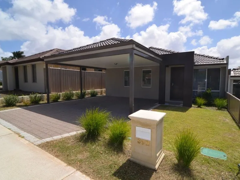 BRAND NEW UNIT IN A CONVENIENT LOCATION.