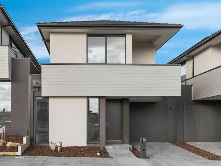 YOUR STUNNING MODERN HOME