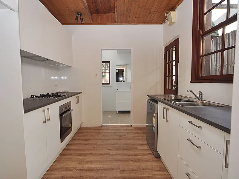 Tastefully Renovated 2 Bedroom Terrace