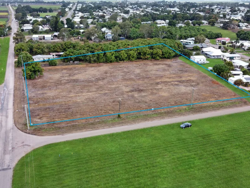 4 Acres | Bore | Subdivide