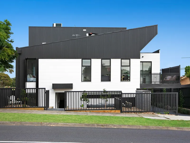 Designer Style In A Fashionable Lifestyle Pocket