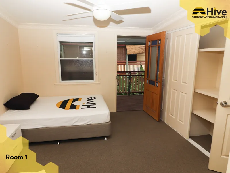 Rooming Accommodation with Secured Car Park Available - Fully Furnished, All Bills Included! 