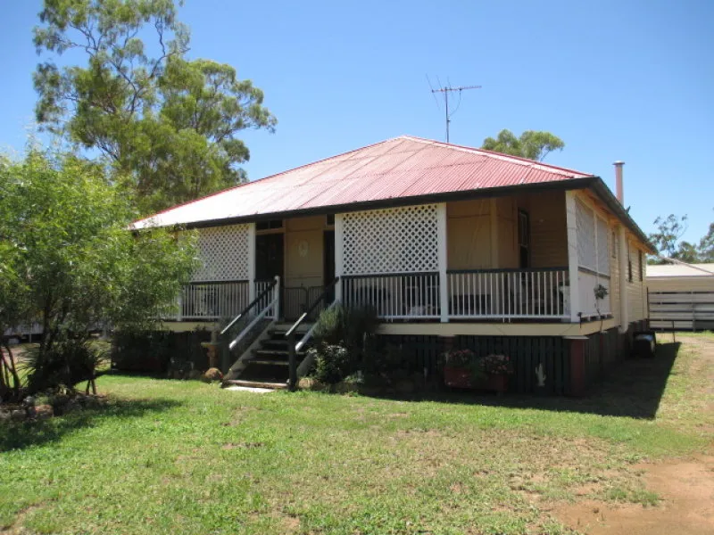 2024m2 CLASSIC COUNTRY HOME IN QUIET GLENMORGAN QLD