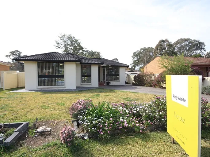 Prime Location & Solar!