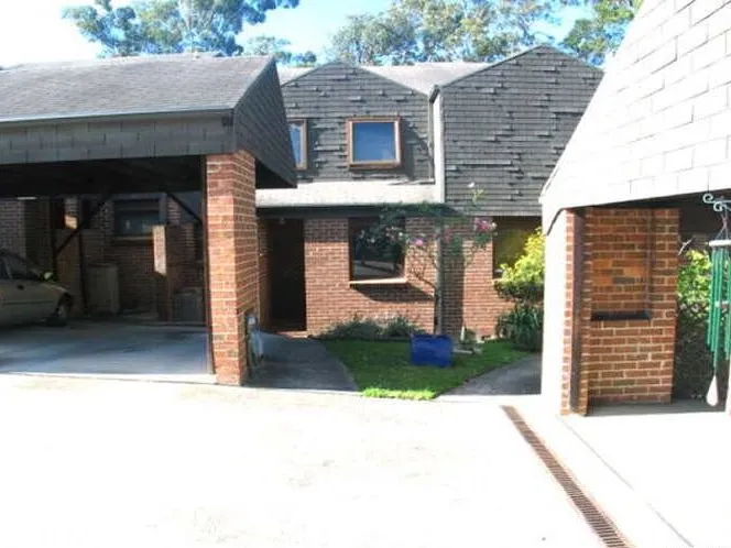 Quiet and peaceful Townhouse- pet friendly