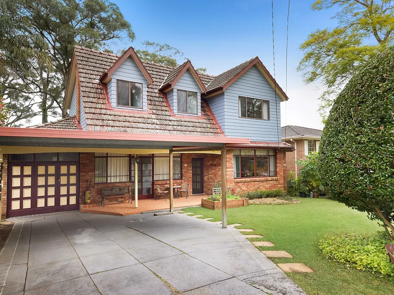 Park-side character home, perfect family life