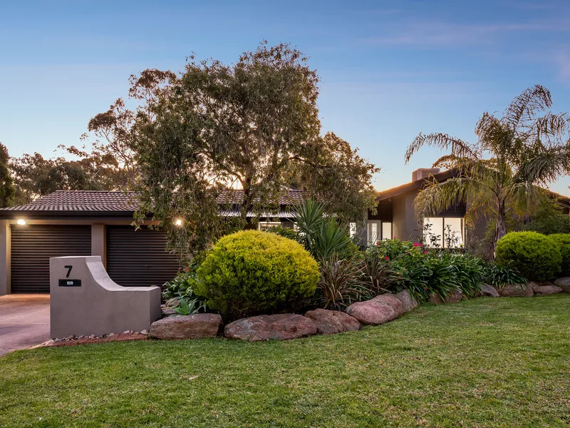 The perfect blend of contemporary living, pristine presentation and natural surrounds.