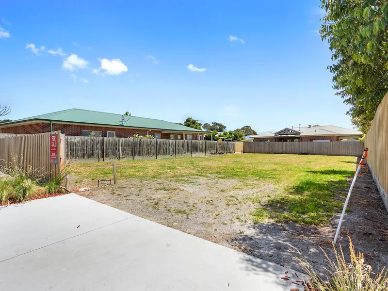 Build And Retire - 490 m2